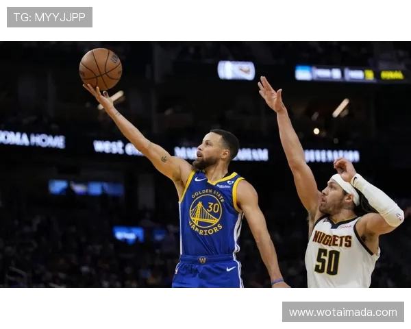 骑士队与勇士队激战正酣谁将笑到最后争夺总冠军荣耀