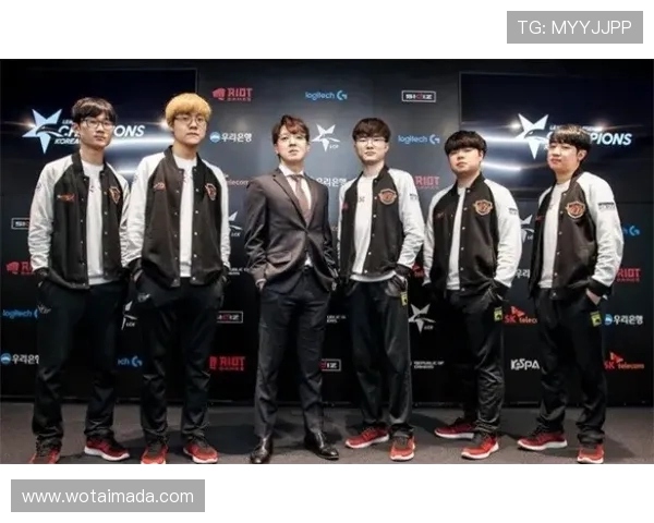 FPX在英雄联盟团队协作排行榜中荣登第六名展现出色团队默契与配合能力