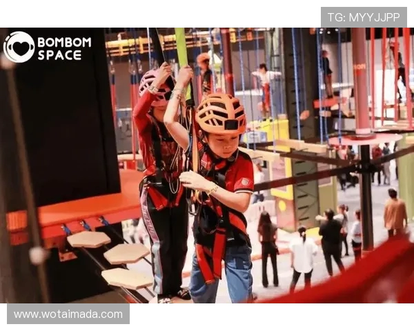 南京飞盘队勇闯世界滑板锦标赛展现逆袭精神与团队力量